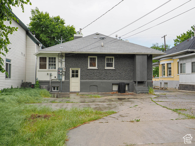 Photo 6 for MLS #2085377 at 466 N 200 East