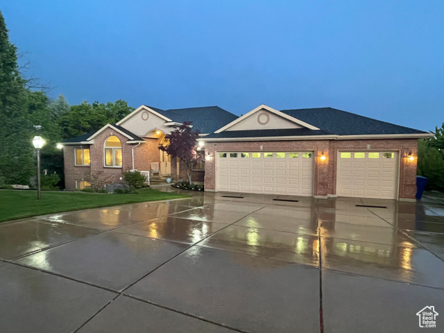 1921 E MOHAWK LN, Ogden UT 84403