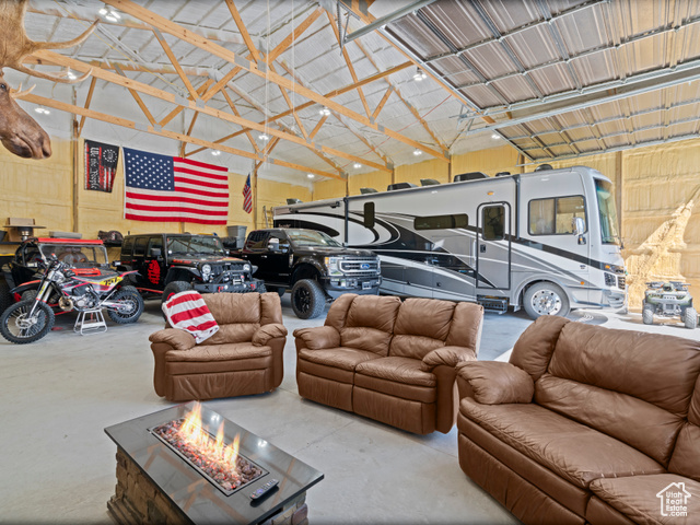 Photo 46 for MLS #2085406 at 318 W 700 South