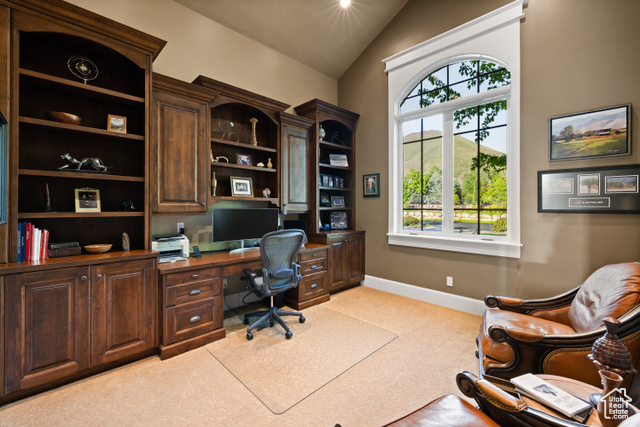 Photo 17 for MLS #2085527 at 1515 E Maple St