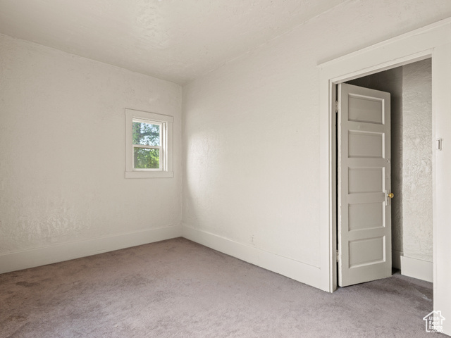 Photo 17 for MLS #2085536 at 551 E 27th St