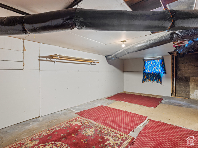 Photo 20 for MLS #2085536 at 551 E 27th St