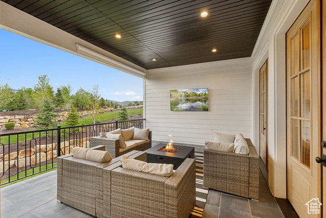 Photo 25 for MLS #2085607 at 1677 Lambert Ln