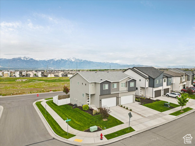 7881 S HIGHLANDPOINT WAY, West Jordan UT 84081