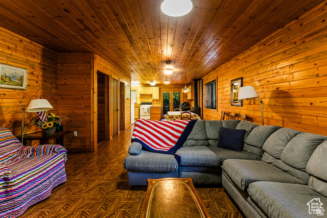 Photo 6 for MLS #2085750 at 7188 E Parker Rd #320