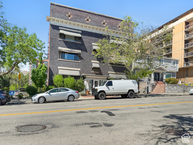 Photo 4 for MLS #2085762 at 125 E 1st Ave #206