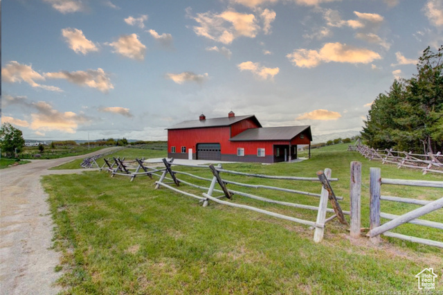 Photo 5 for MLS #2085786 at 8819 Highfield Rd #61