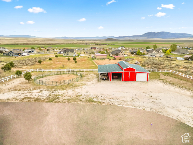 Photo 40 for MLS #2085787 at 2521 W Ridgeline Rd