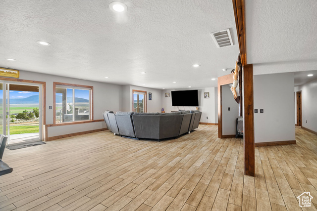 Photo 17 for MLS #2085787 at 2521 W Ridgeline Rd