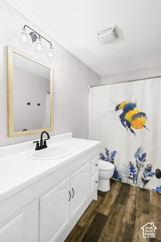Photo 17 for MLS #2085795 at 1665 S Kennedy Dr