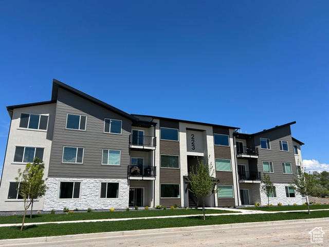 844 S 200 E #4-204, Spanish Fork UT 84660