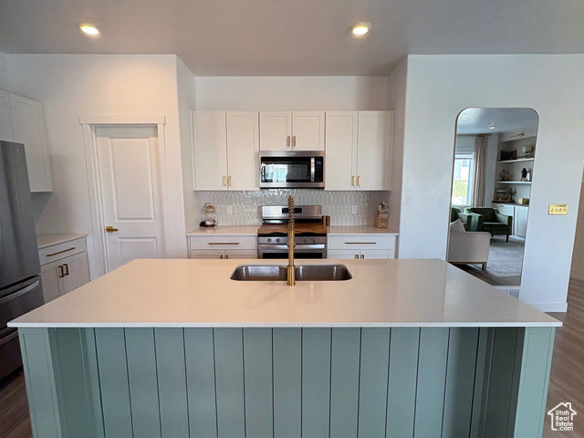 Photo 10 for MLS #2085886 at 3452 W Pond Dr