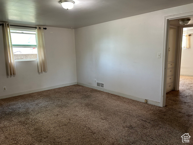 Photo 6 for MLS #2085903 at 3374 Porter Ave
