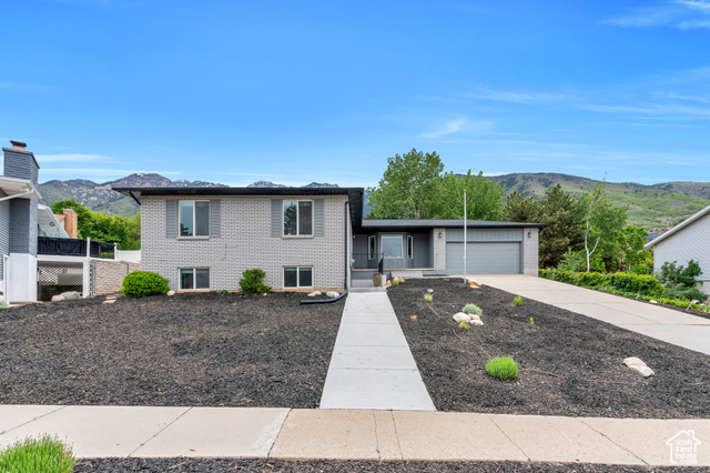 11531 S HIDDEN VALLEY BLVD, Sandy UT 84092