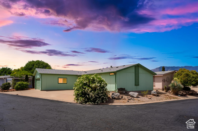 39 N 3850 W, Hurricane UT 84737