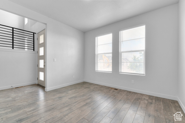Photo 4 for MLS #2086023 at 2345 N Sunmore Way