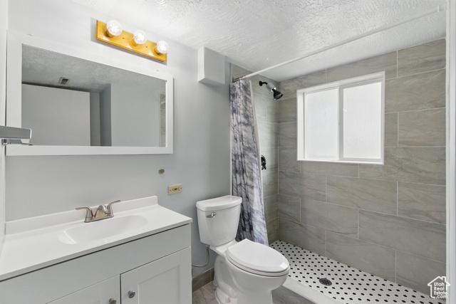 Photo 11 for MLS #2086036 at 493 N 1025 W St