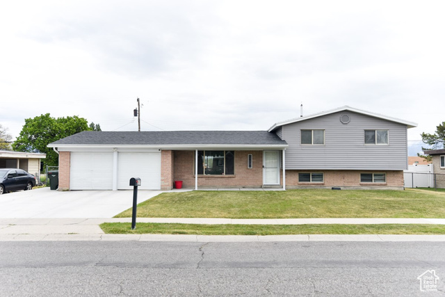 2979 S 2855 W West Valley City, Utah Located in a great neighborhood with quick access to major roads-you can get just about anywhere in 15 minutes. This home sits on a wide street and offers a unique feature: a catwalk behind the neighbor's home that leads directly to Stansbury Elementary-perfect for families with school-age children. Inside, you'll find 5 spacious bedrooms, which is hard to find in this area. The home also features a built-in bookcase and entertainment center, adding function and style to the living area. Recent updates (all within the last 5 years) include: New LVP flooring Vinyl siding Whole-house water lines Water faucets and valves Complete HVAC system Water softener There's a large shed with power that stays with the property-great for a workshop, storage, or hobby space. Exclusions: The smaller shed on the concrete patio is excluded from the sale.