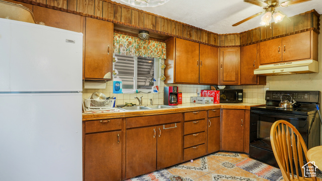 Photo 13 for MLS #2086069 at 1728 Childs Ave