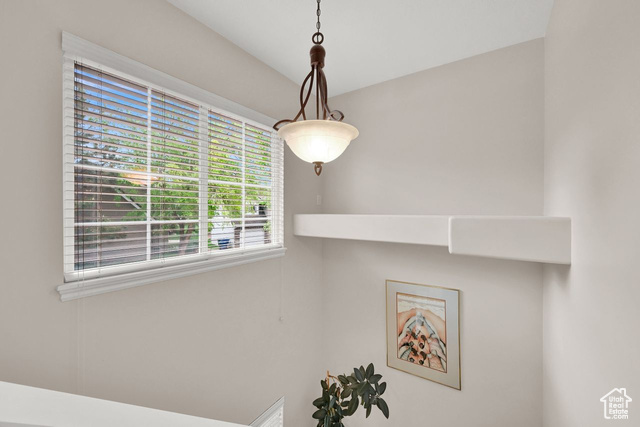 Photo 28 for MLS #2086080 at 1076 E Creekside