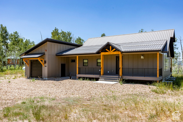 Photo 3 for MLS #2086093 at 3868 Aspen Cir