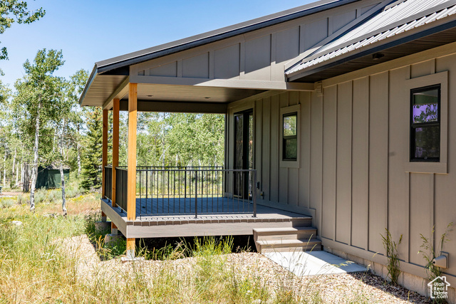 Photo 10 for MLS #2086093 at 3868 Aspen Cir