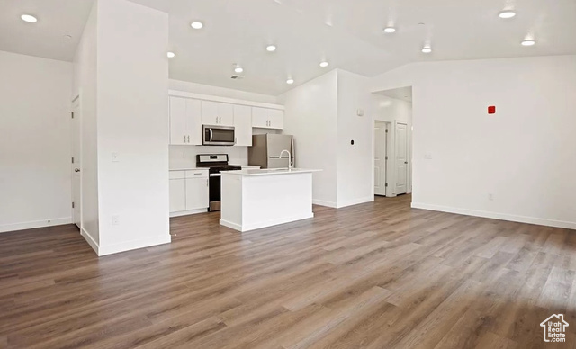Photo 4 for MLS #2086109 at 473 W 40 South #H204