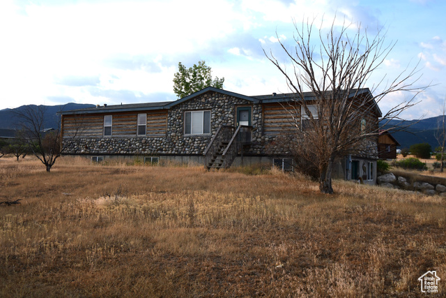 Photo 30 for MLS #2086144 at 580 E 400 North