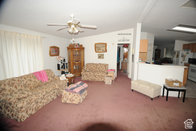 Photo 11 for MLS #2086144 at 580 E 400 North