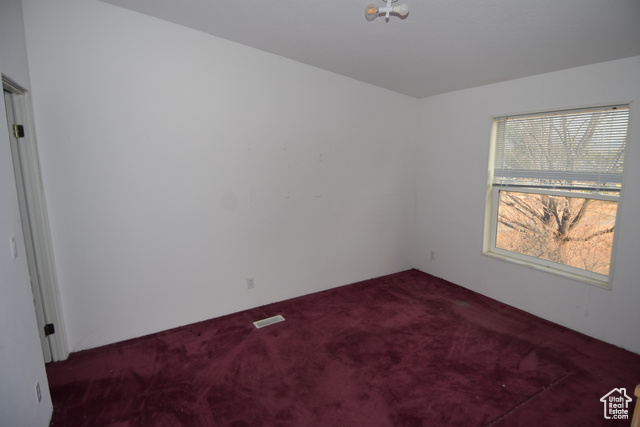 Photo 6 for MLS #2086144 at 580 E 400 North