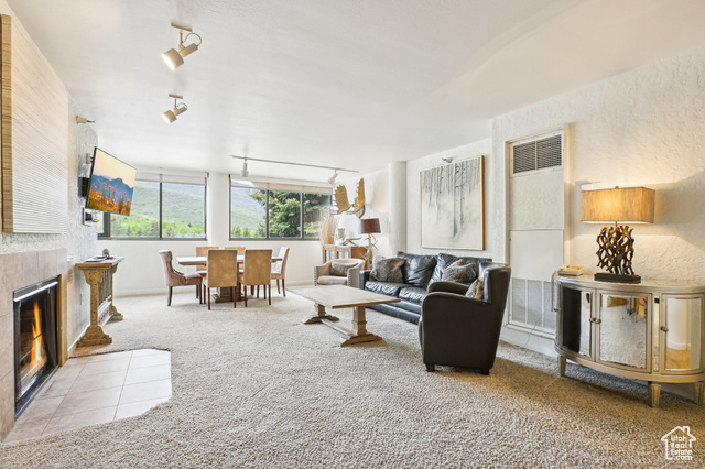 Photo 5 for MLS #2086161 at 1485 N Empire Ave #411