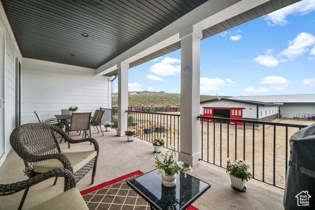 Photo 12 for MLS #2086177 at 7664 Whileaway