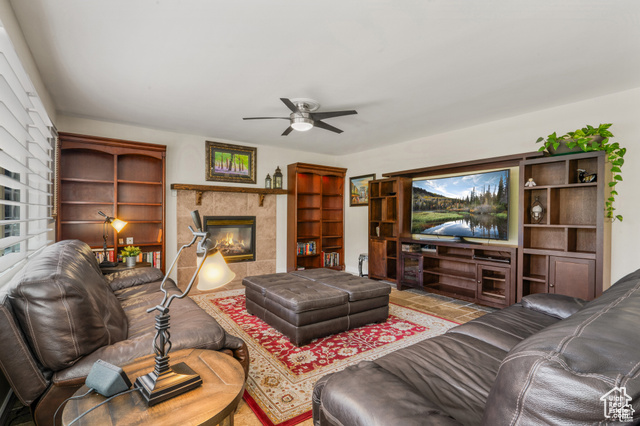 Photo 17 for MLS #2086189 at 15 Lone Hollow Dr
