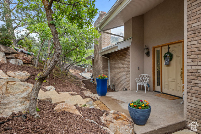 Photo 5 for MLS #2086189 at 15 Lone Hollow Dr