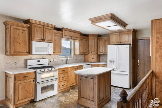 Photo 14 for MLS #2086225 at 5685 N State Road 32
