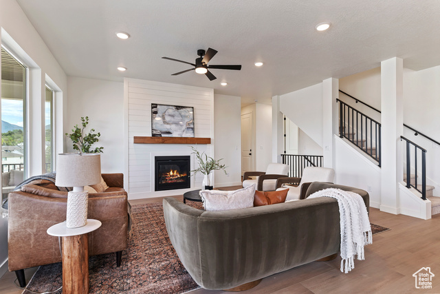 Photo 14 for MLS #2086299 at 1431 E Beechwood Dr