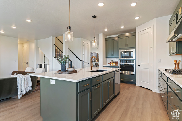 Photo 8 for MLS #2086299 at 1431 E Beechwood Dr