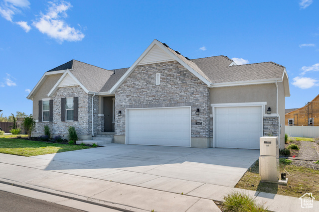 Photo 3 for MLS #2086323 at 5667 N Parkview Dr