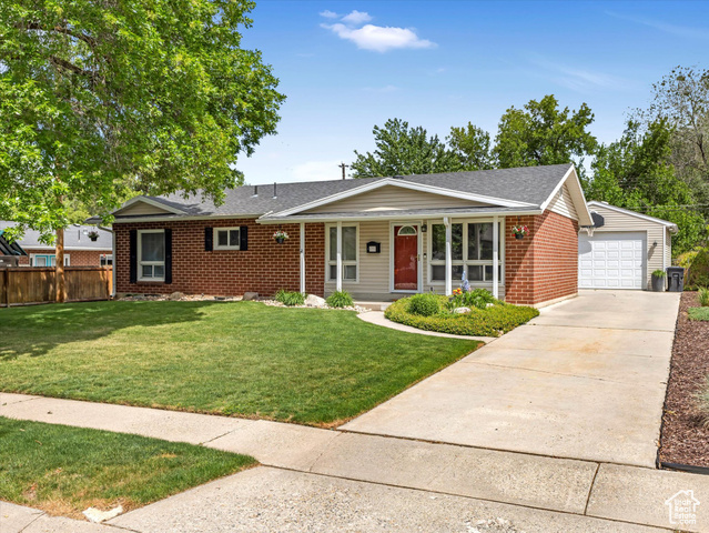 Photo 31 for MLS #2086346 at 1429 E Sumac Way