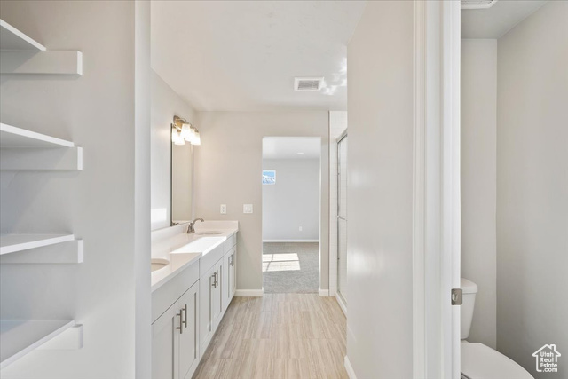 Photo 12 for MLS #2086361 at 262 N Broadway Dr #1029