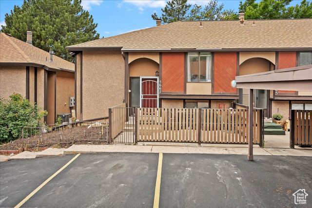 5667 S ASPEN CT, South Ogden UT 84403
