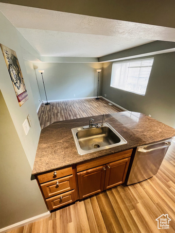 Photo 7 for MLS #2086399 at 2220 E Murray Holladay Rd
