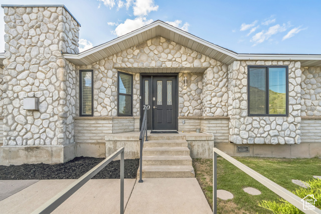20 W ARLINGTON AVE, Eureka UT 84628