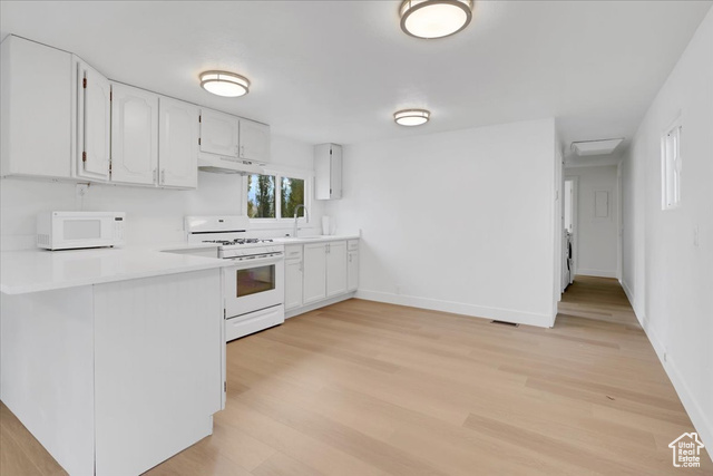 Photo 3 for MLS #2086457 at 499 Valley View Dr