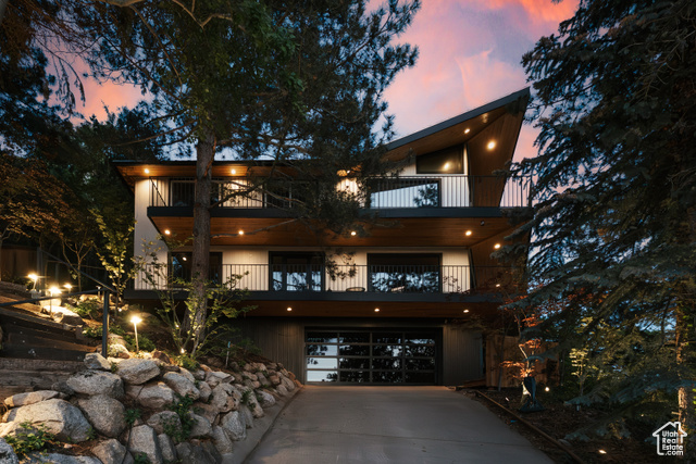 2249 S LAKELINE DR, Salt Lake City UT 84109
