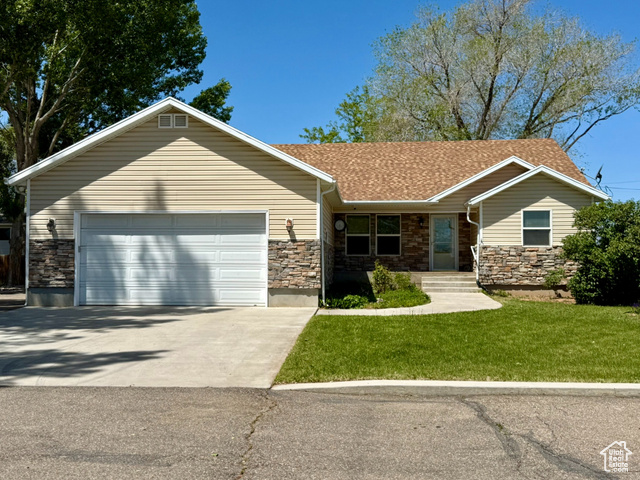 3870 S 2500 E, Vernal UT 84078