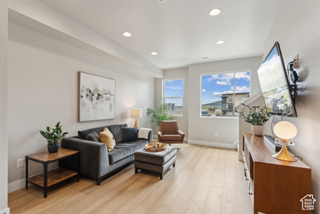 Photo 4 for MLS #2086640 at 6625 N Mountain Alder Way