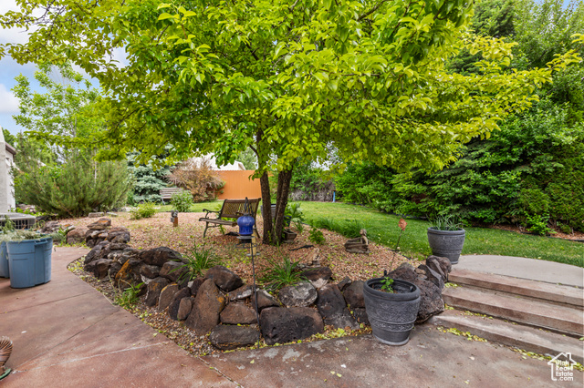 Photo 93 for MLS #2086692 at 154 E 950 North