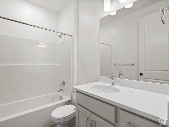 Photo 13 for MLS #2086722 at 1002 E 400 North #3