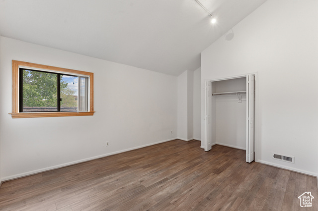 Photo 27 for MLS #2086738 at 1679 Village Round Dr